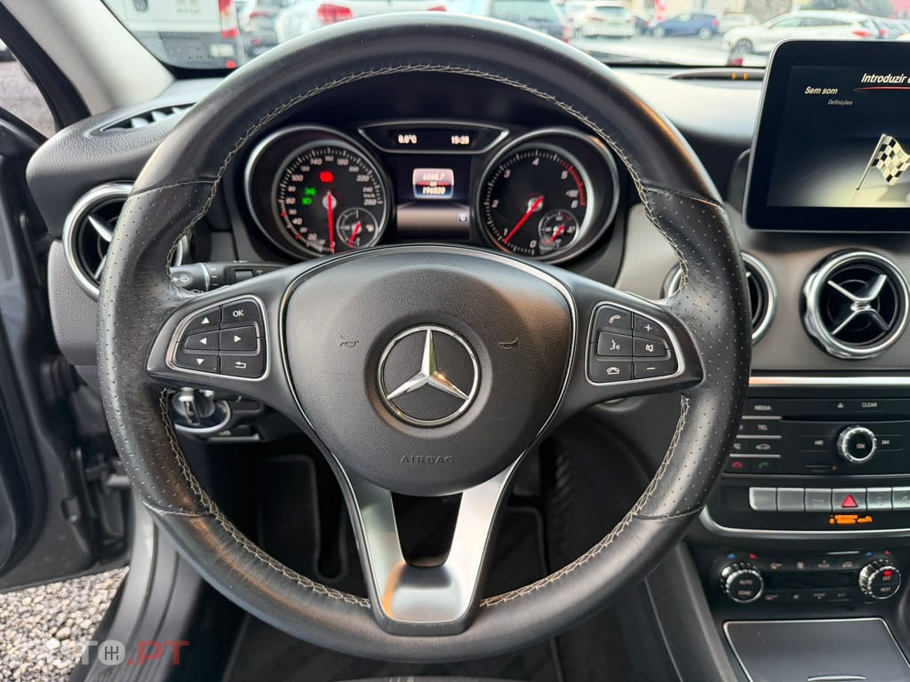 Mercedes-Benz GLA 180 CDi Urban