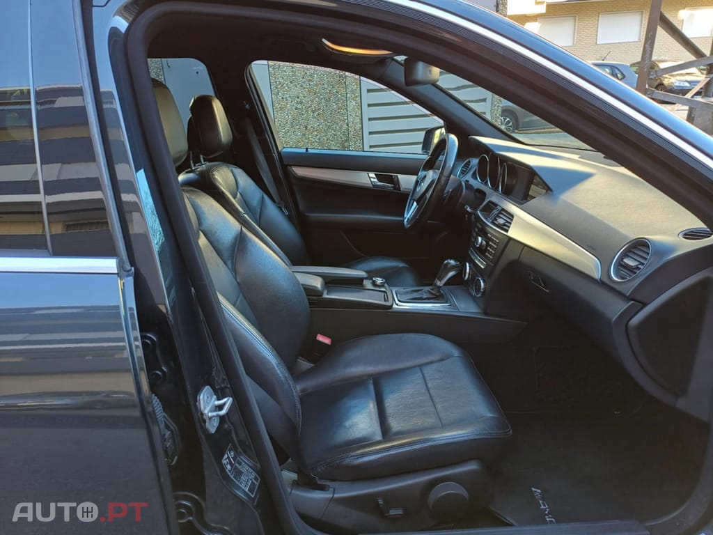 Mercedes-Benz C 220 CDI 170cv cx automatica Nacional