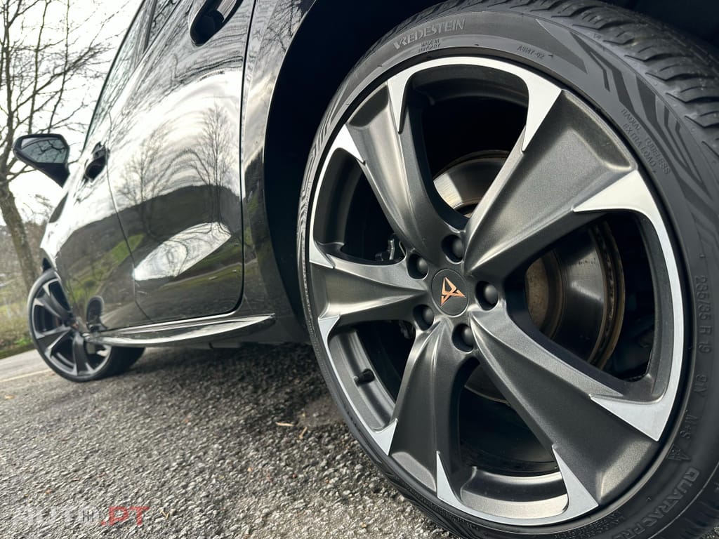 Cupra Leon 1.4 e-Hybrid DSG