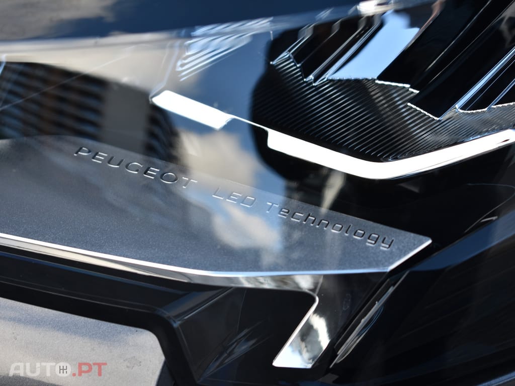 Peugeot 3008 1.6 Hybrid Allure Pack e-EAT8