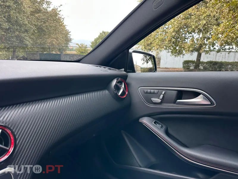 Mercedes-Benz A 45 AMG 4-Matic