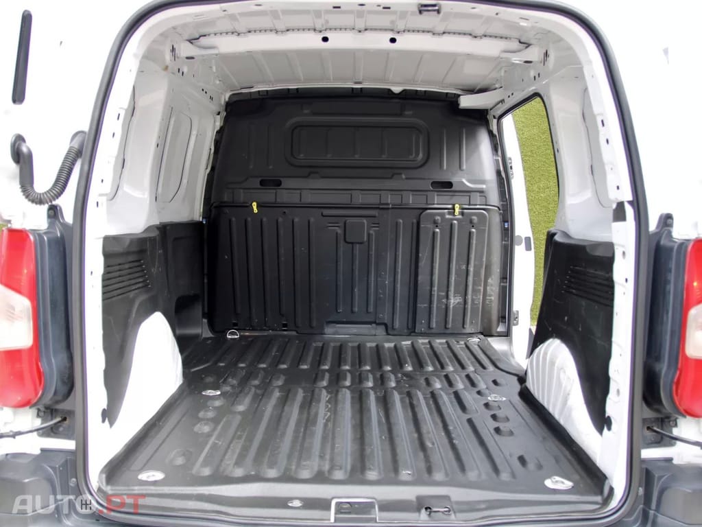 Toyota Proace City Proace City 1.5D L1 Comfort IVA DEDUTÍVEL