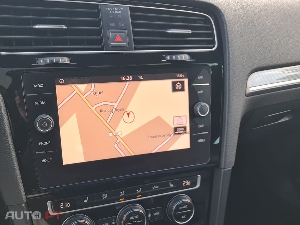 Volkswagen Golf 1.6 TDI R-Line DSG