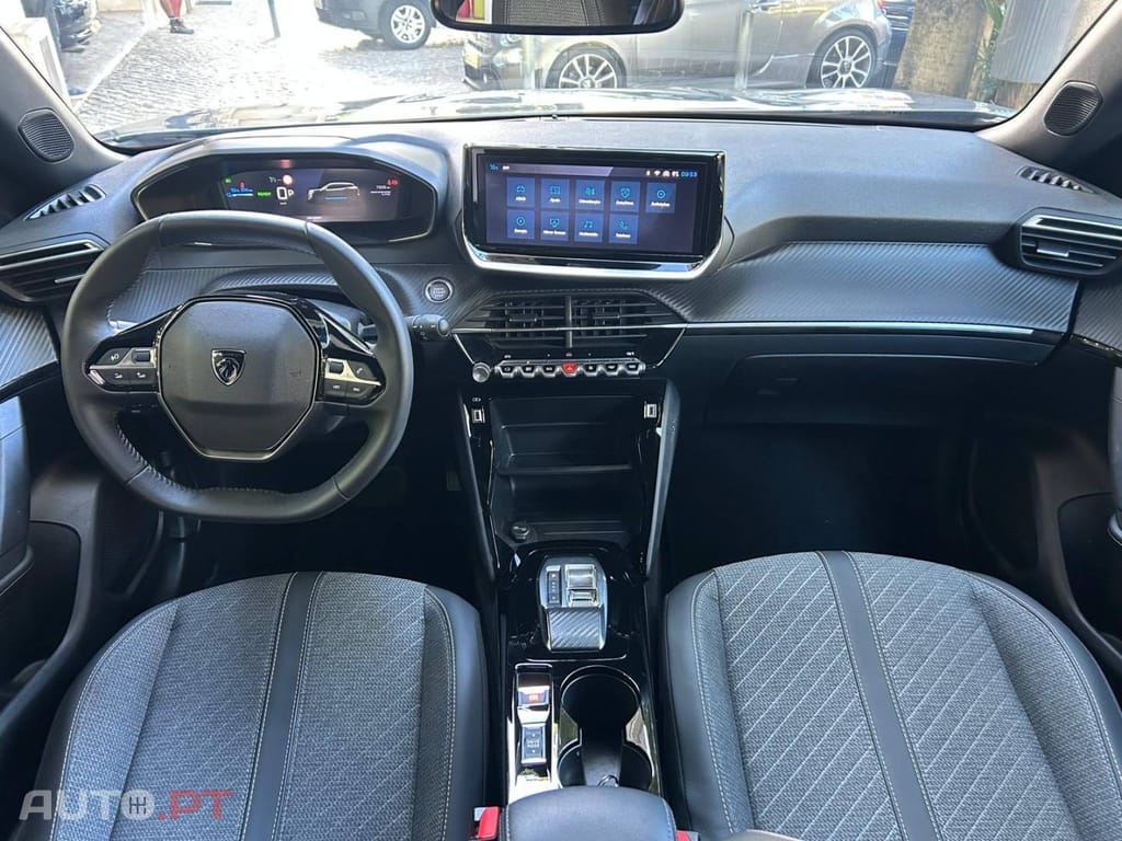Peugeot E-2008 54 kWh Allure