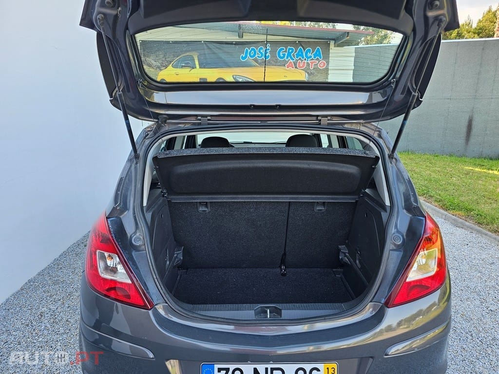 Opel Corsa 1.2 16V EcoFLEX Easytronic Color Elegance