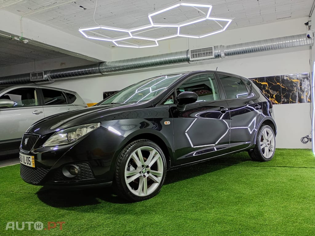 SEAT Ibiza 1.6 TDI Reference — fotografia 5