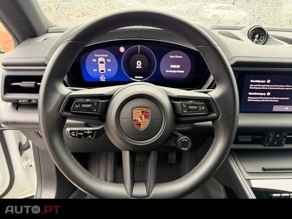 Porsche Macan Standard