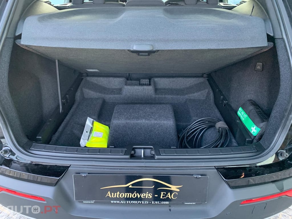 Volvo XC40 1.5 T5 PHEV Momentum