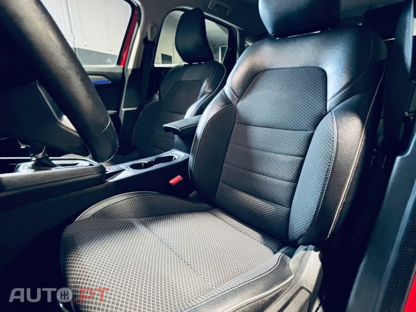 Renault Arkana 1.6 E-Tech Intens