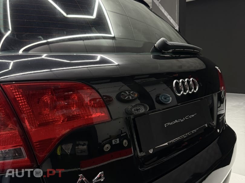 Audi A4 Avant 2.0 TDI S-line