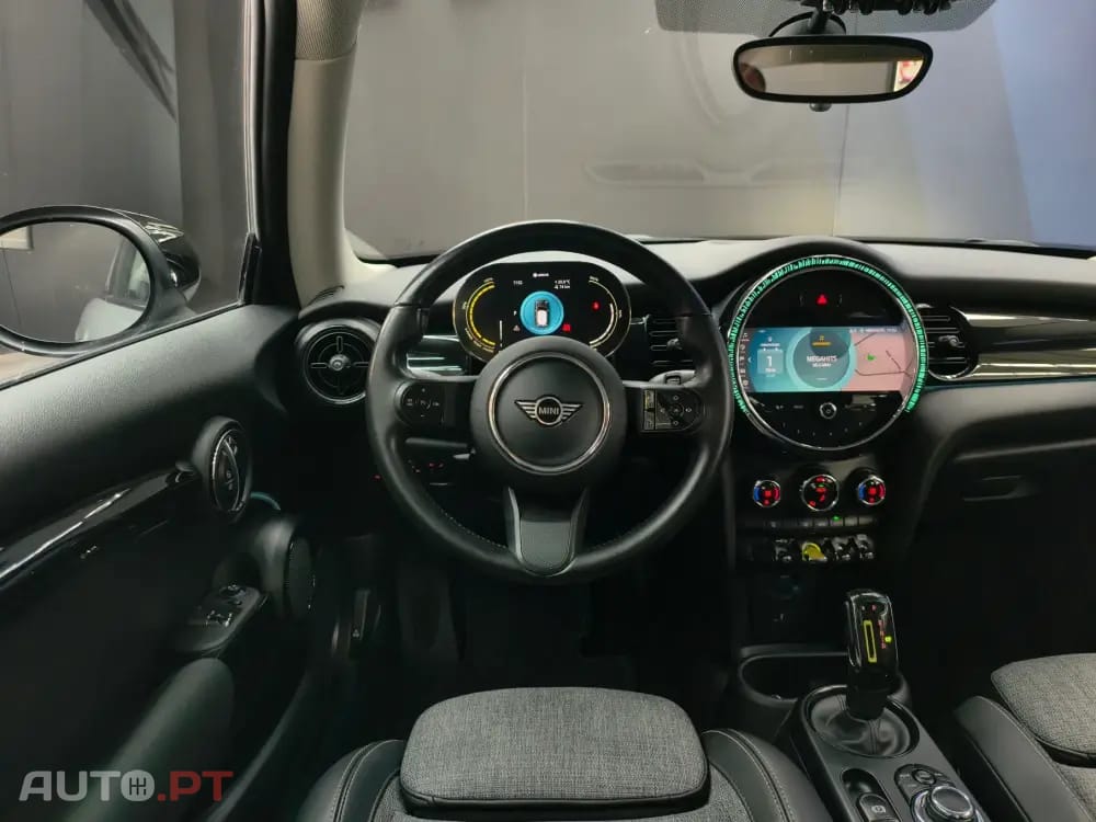 MINI Cooper Cooper SE
