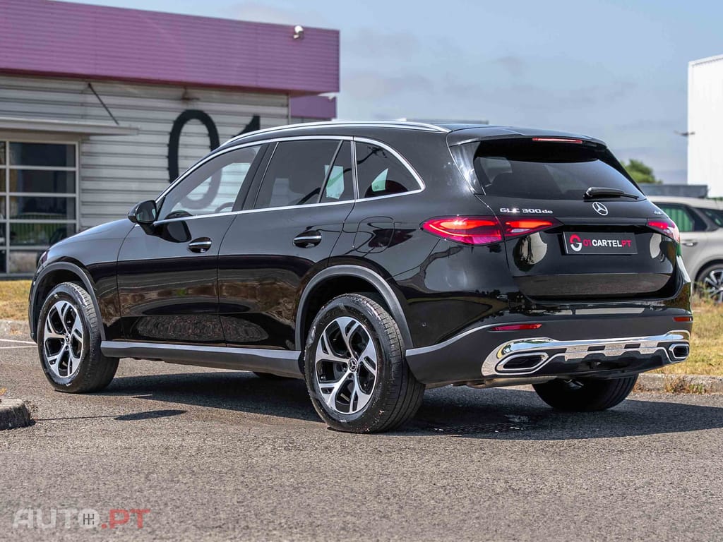 Mercedes-Benz GLC 300 Mercedes-Benz GLC 300 de 4Matic 9G-TRONIC