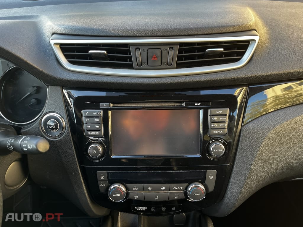 Nissan Qashqai 1.5 dCi N-Connecta 18 RS+PS
