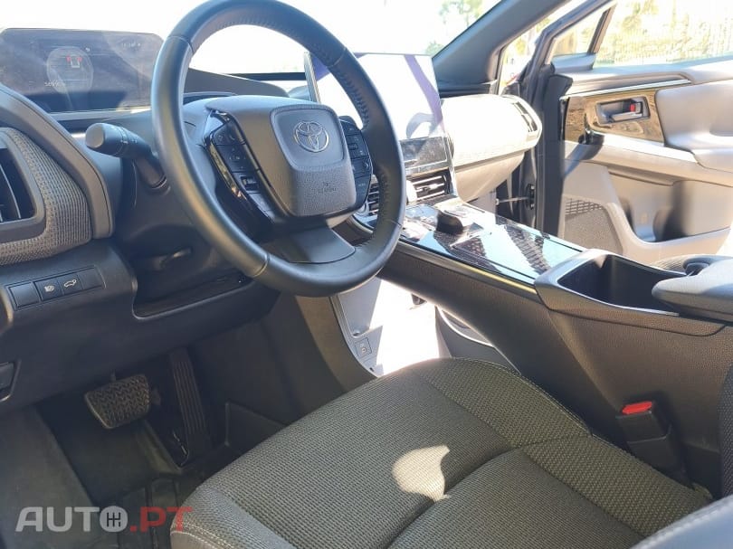 Toyota bZ4X 71,4 kWh Exclusive