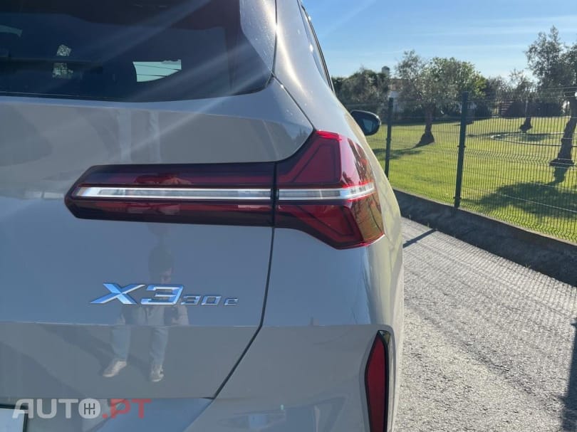 BMW X3 30 e xDrive Pack M Desportivo