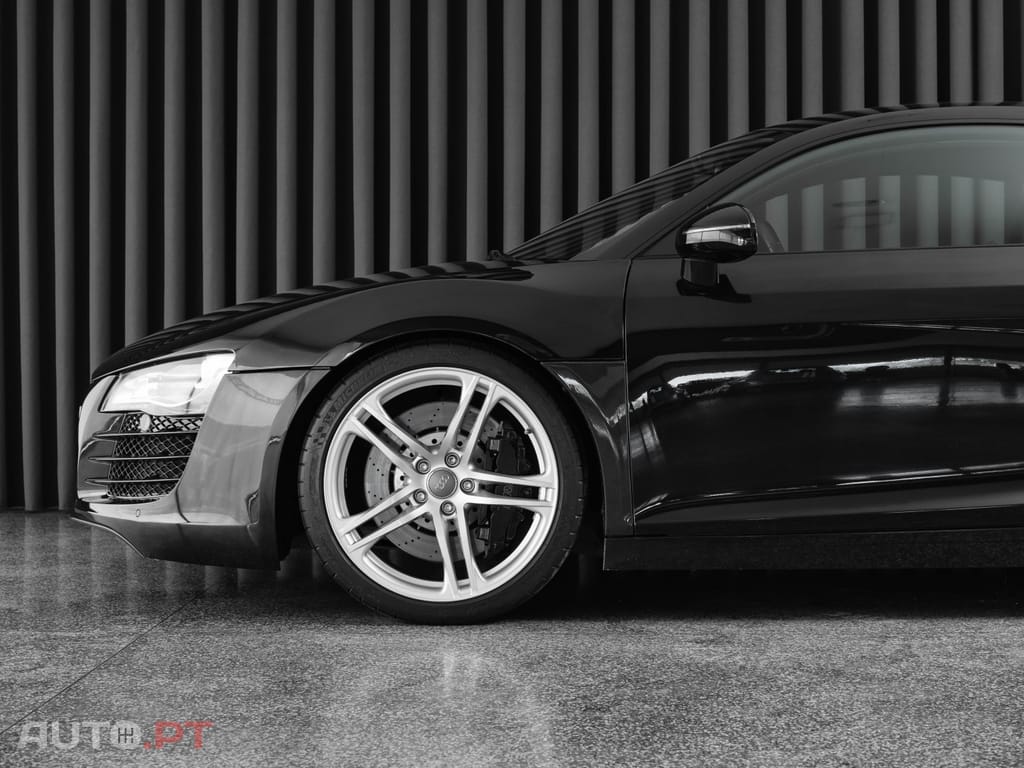 Audi R8 4.2 FSI quattro R tronic