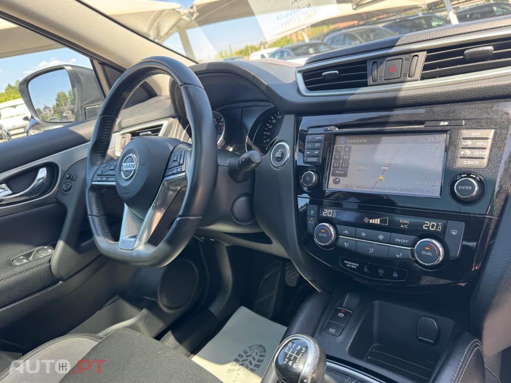 Nissan Qashqai 1.2 DIG-T N-Connecta