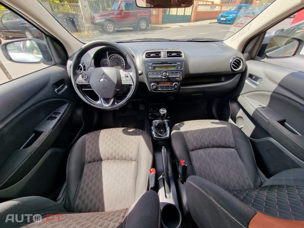 Mitsubishi Space Star 1.2 Intense Cross