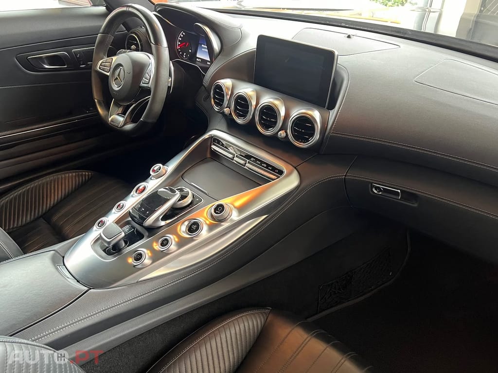 Mercedes-Benz AMG GT V8