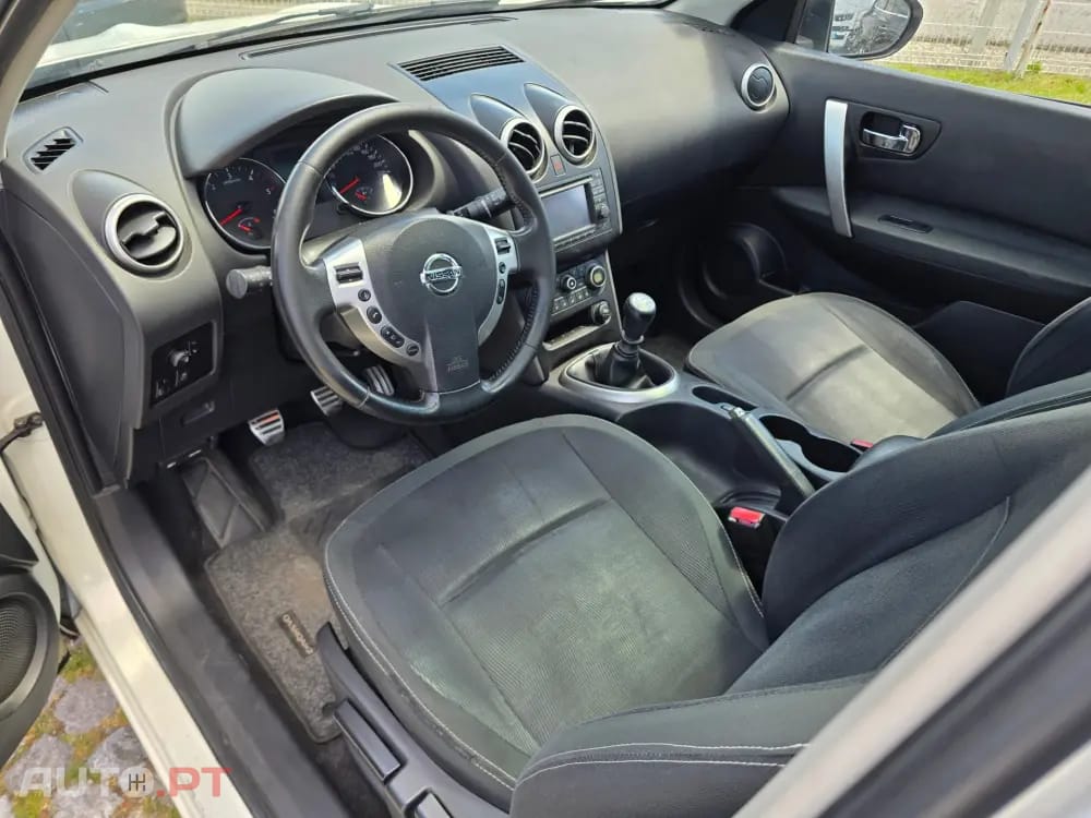 Nissan Qashqai +2 1.5 dCi Tekna