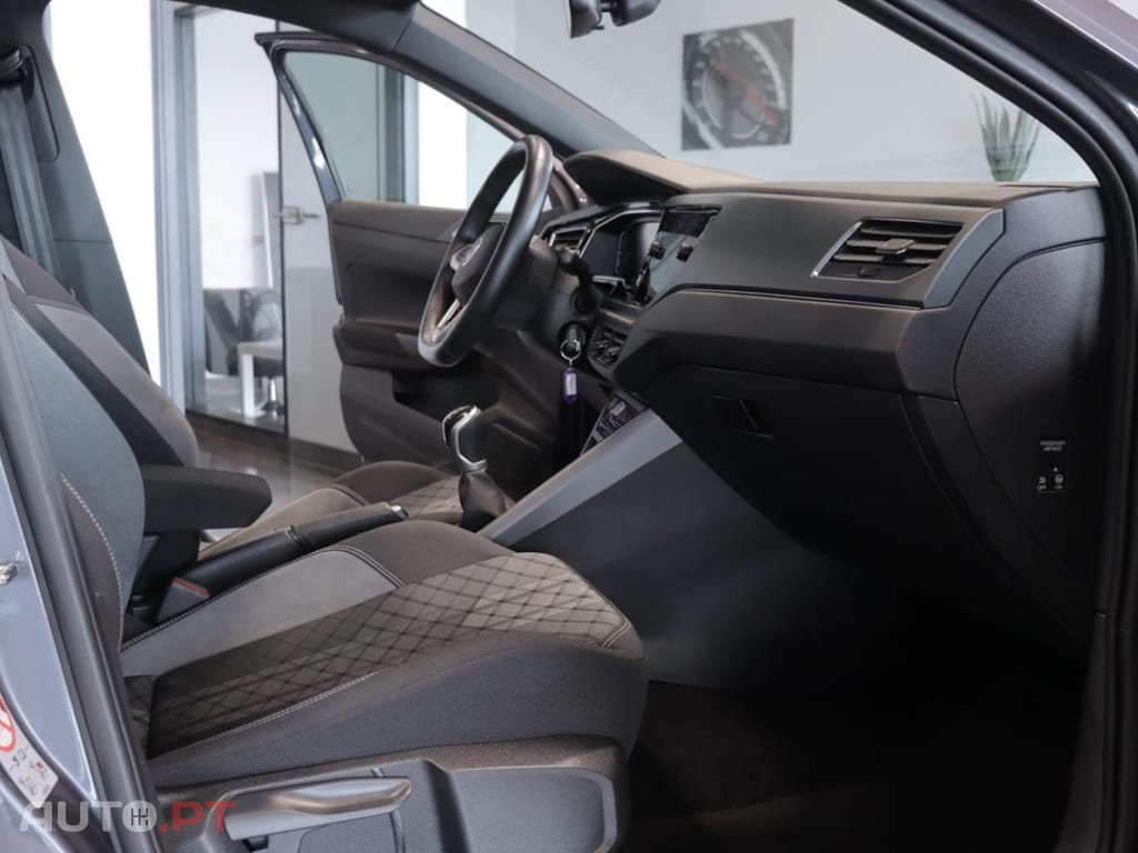 Volkswagen Taigo 1.0 TSI R-Line