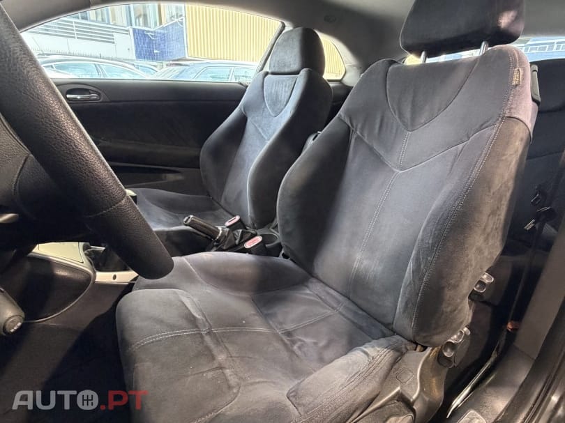 Alfa Romeo GT JTD