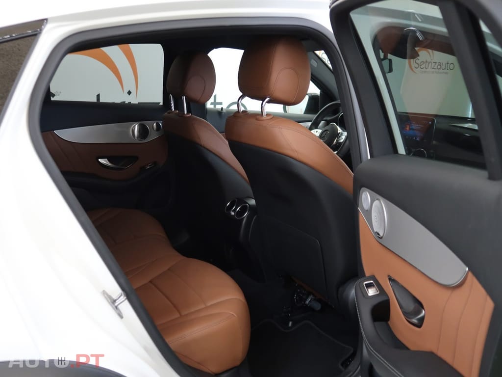 Mercedes-Benz GLC 300 e Coupé 4Matic