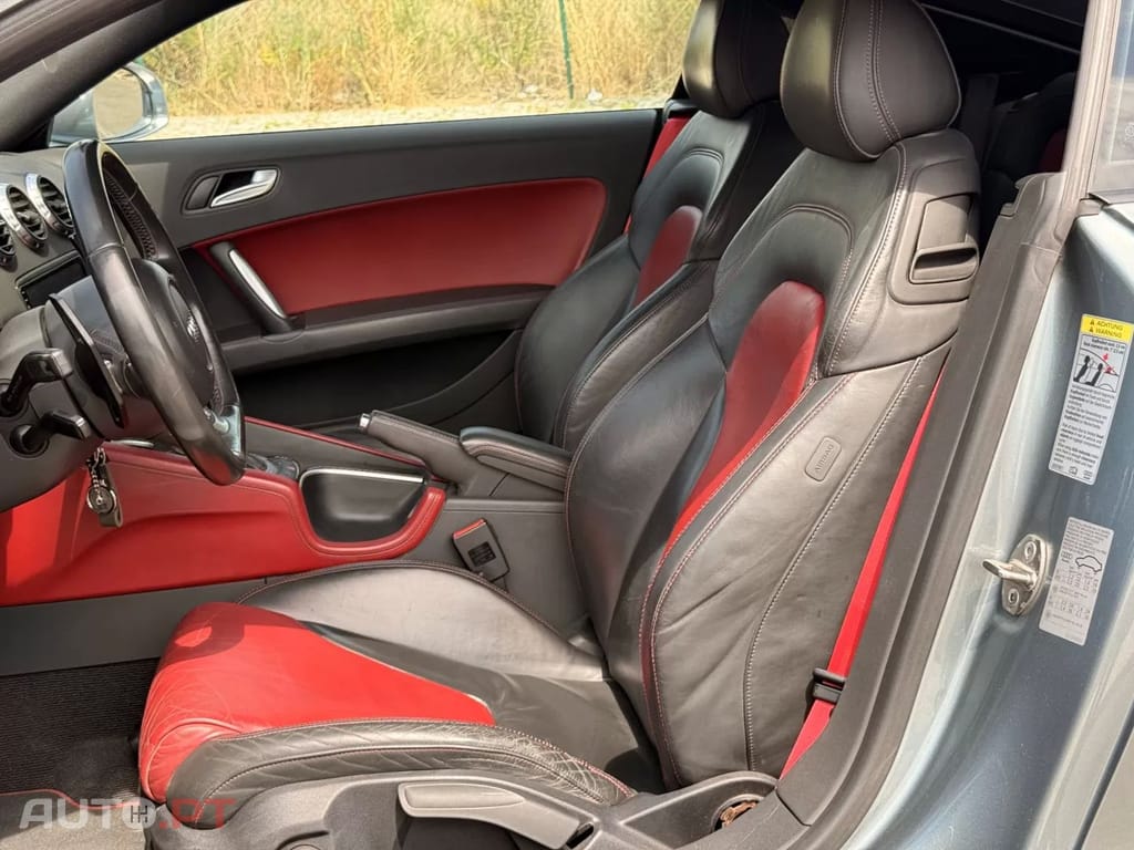 Audi TTS 2.0 TFSI DSG QUATTRO