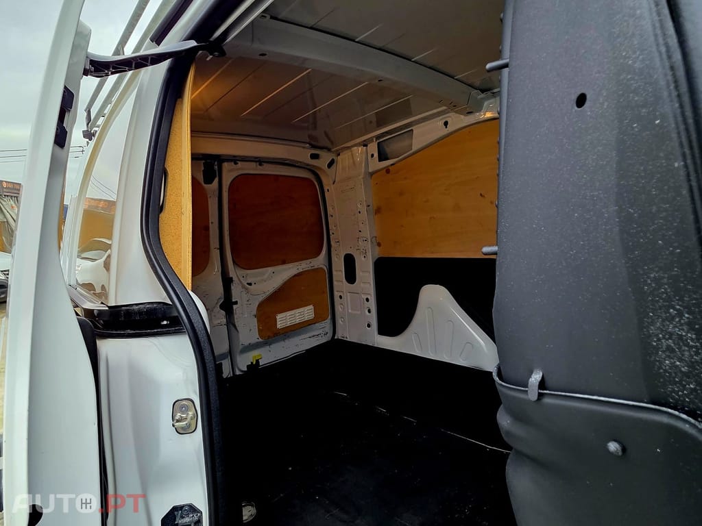 Peugeot Partner 1.6 BlueHDi L2 Pro 3L