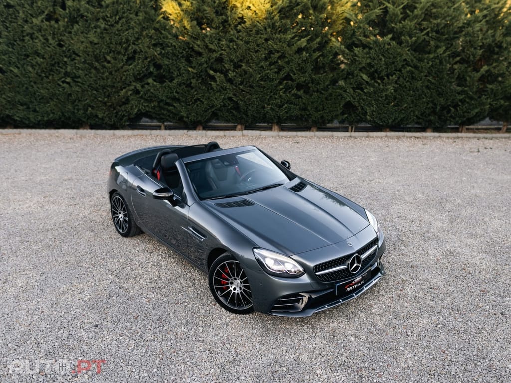 Mercedes-Benz SLC Standard