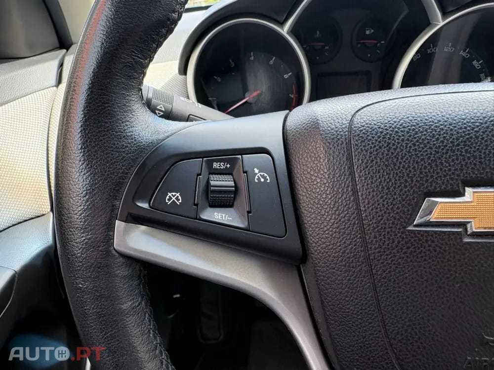 Chevrolet Cruze 1.6 LS