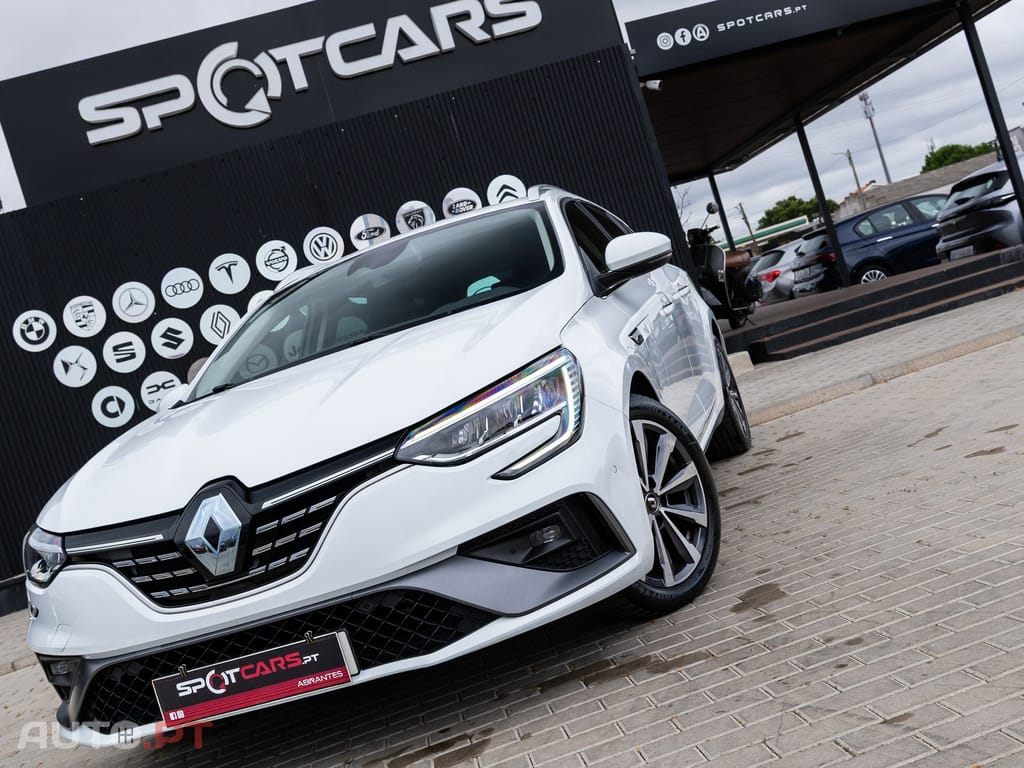 Renault Mégane Sport Tourer 1.5 Blue dCi R.S. Line