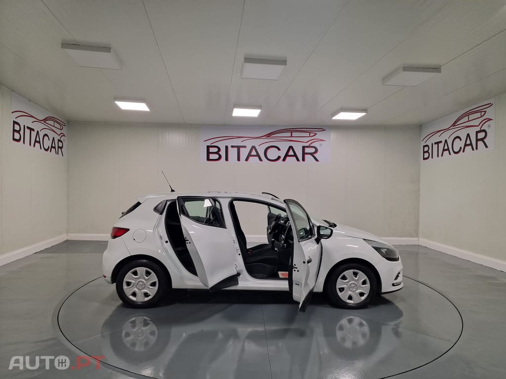 Renault Clio SOCIETE 1.5 DCI ZEN IVA DEDUTIVEL
