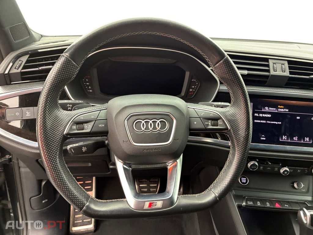 Audi Q3 35 TDI S line S tronic