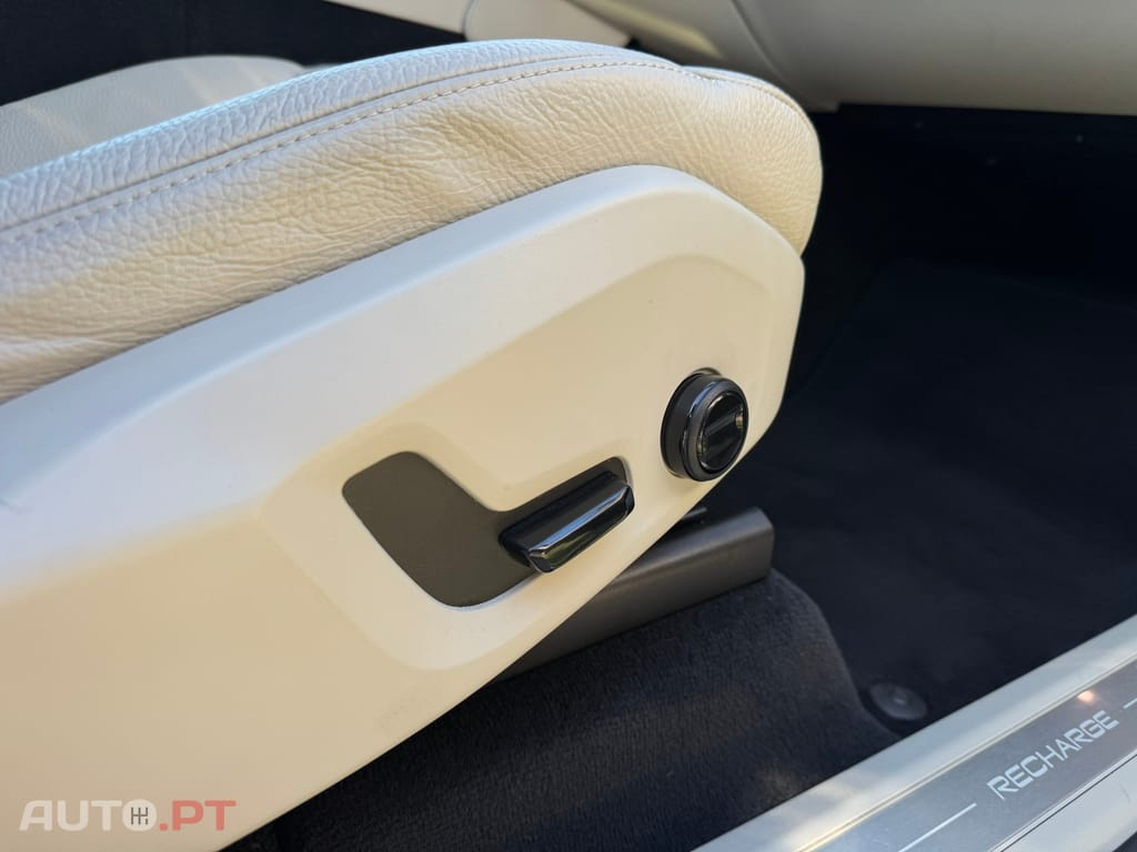 Volvo XC90 2.0 T8 PHEV Core AWD