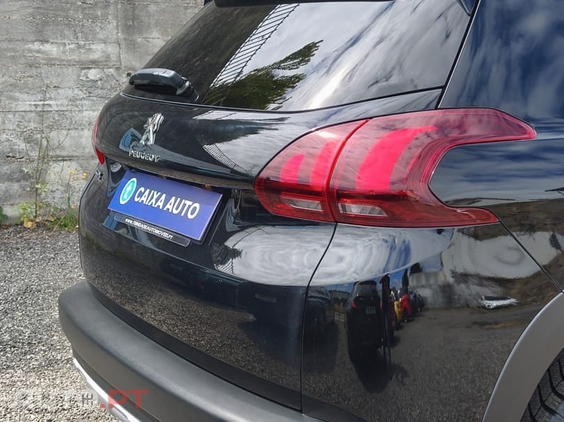 Peugeot 2008 1.2 PureTech Allure EAT6