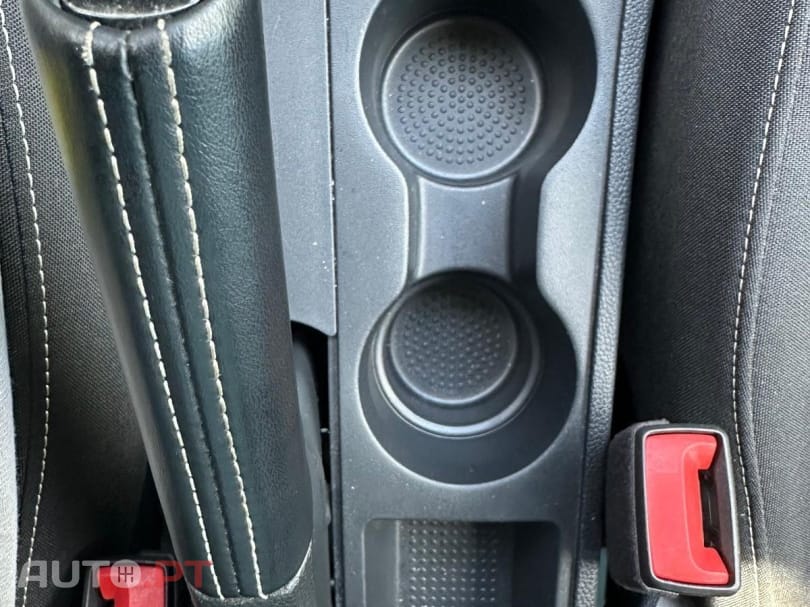 SEAT Arona TSi Move! — fotografia 18