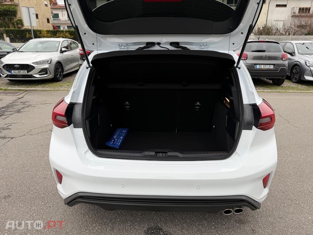 Ford Focus 1.0 EcoBoost MHEV ST-Line