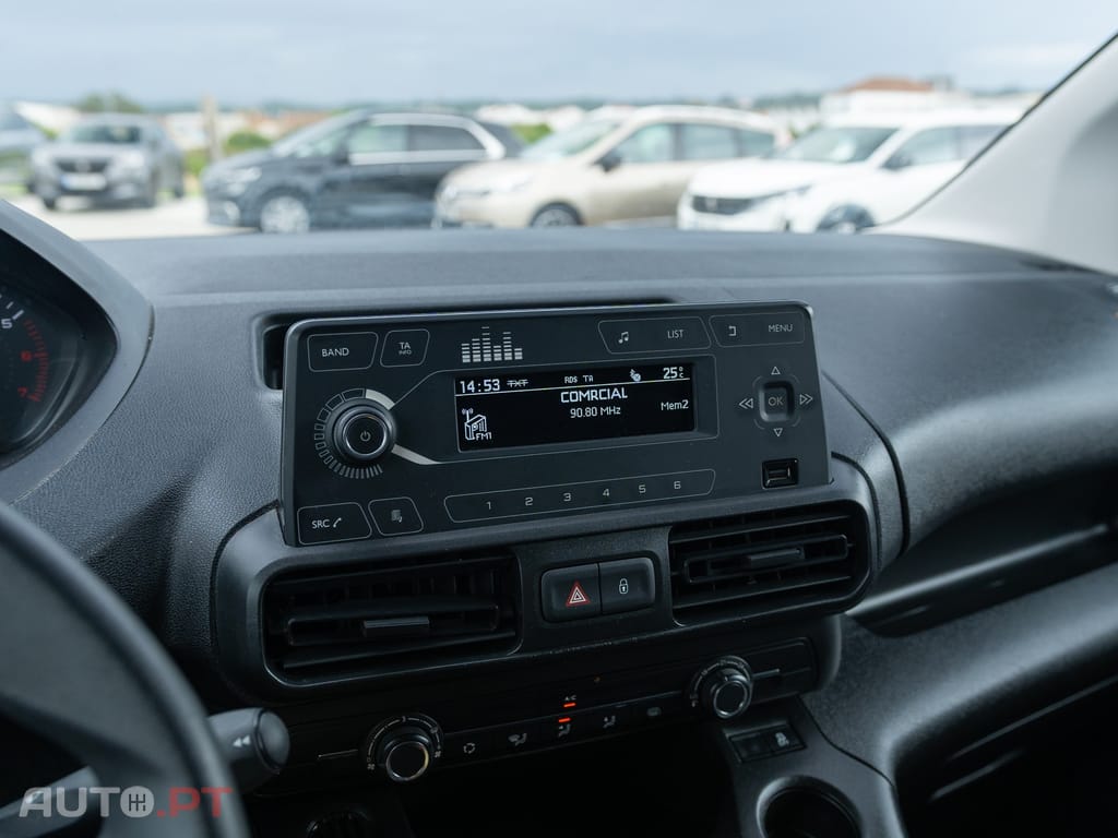Peugeot Partner 1.6 BlueHDi L1 Pro 3L