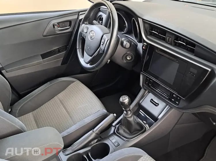 Toyota Auris 1.2T Exclusive