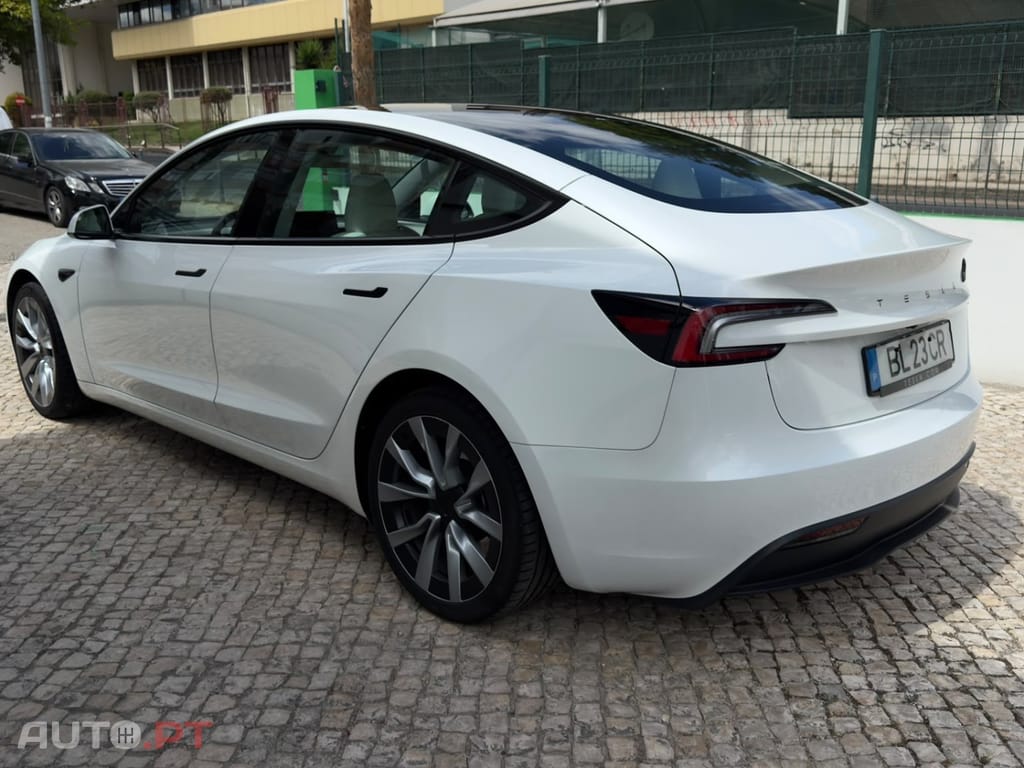 Tesla Model 3 Tração Traseira Premium