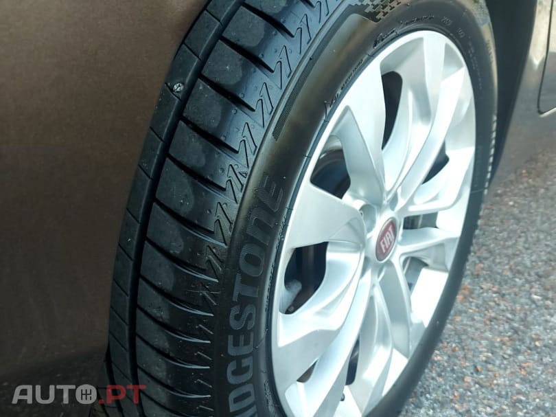 Fiat Tipo 1.3 M-Jet Lounge