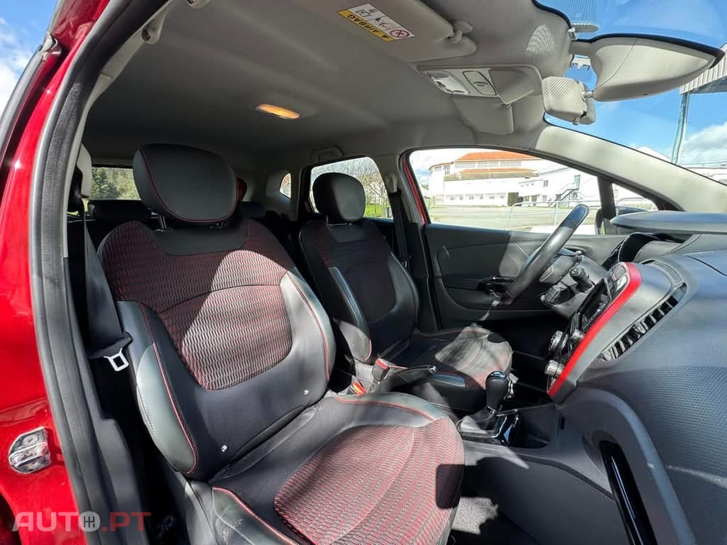 Renault Captur 1.2 TCe Exclusive EDC