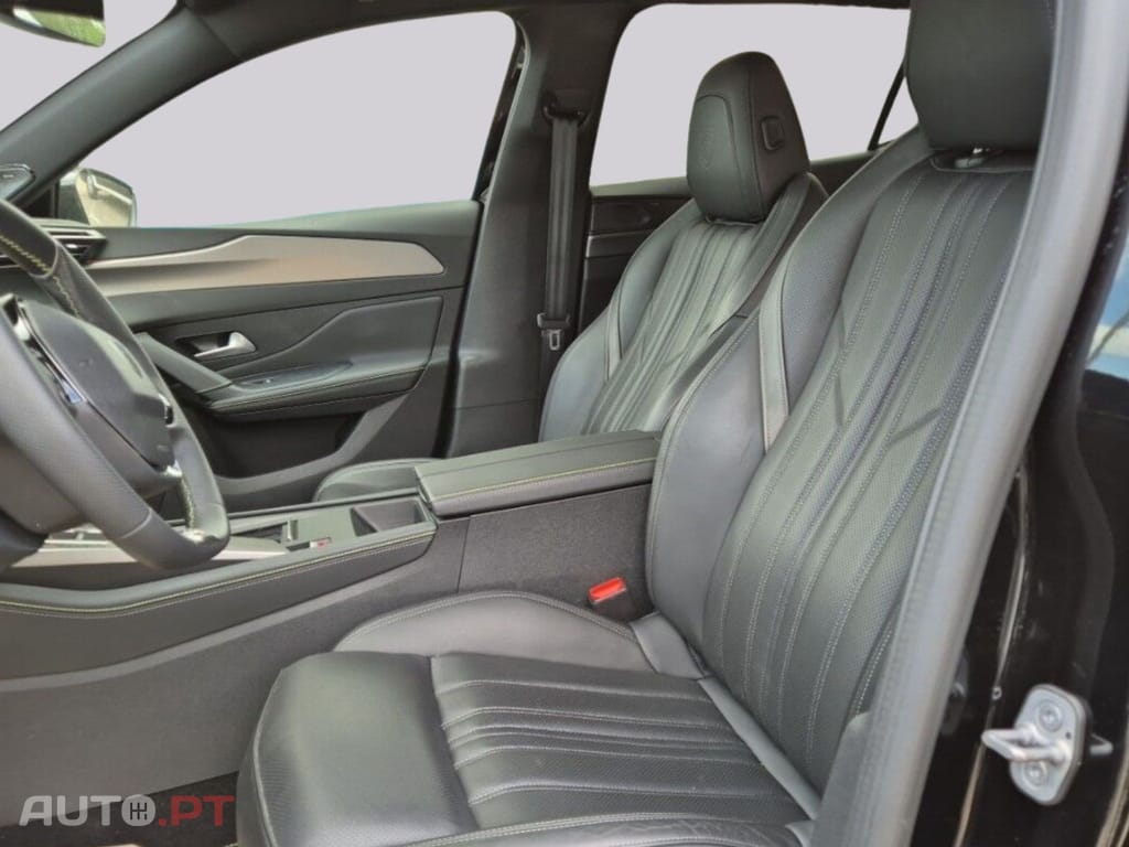 Peugeot 408 GT EAT8