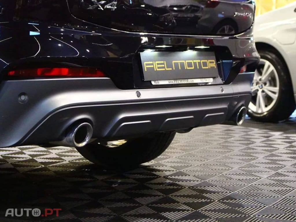 BMW X4 20 d xDrive Pack M Auto — fotografia 13