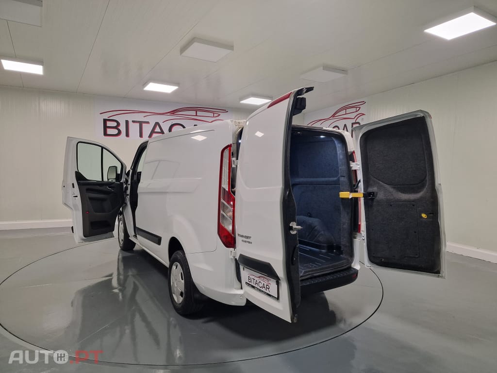 Ford Transit Custom 310L1 2.0 TDCi H1-Tecto Baixo Trend