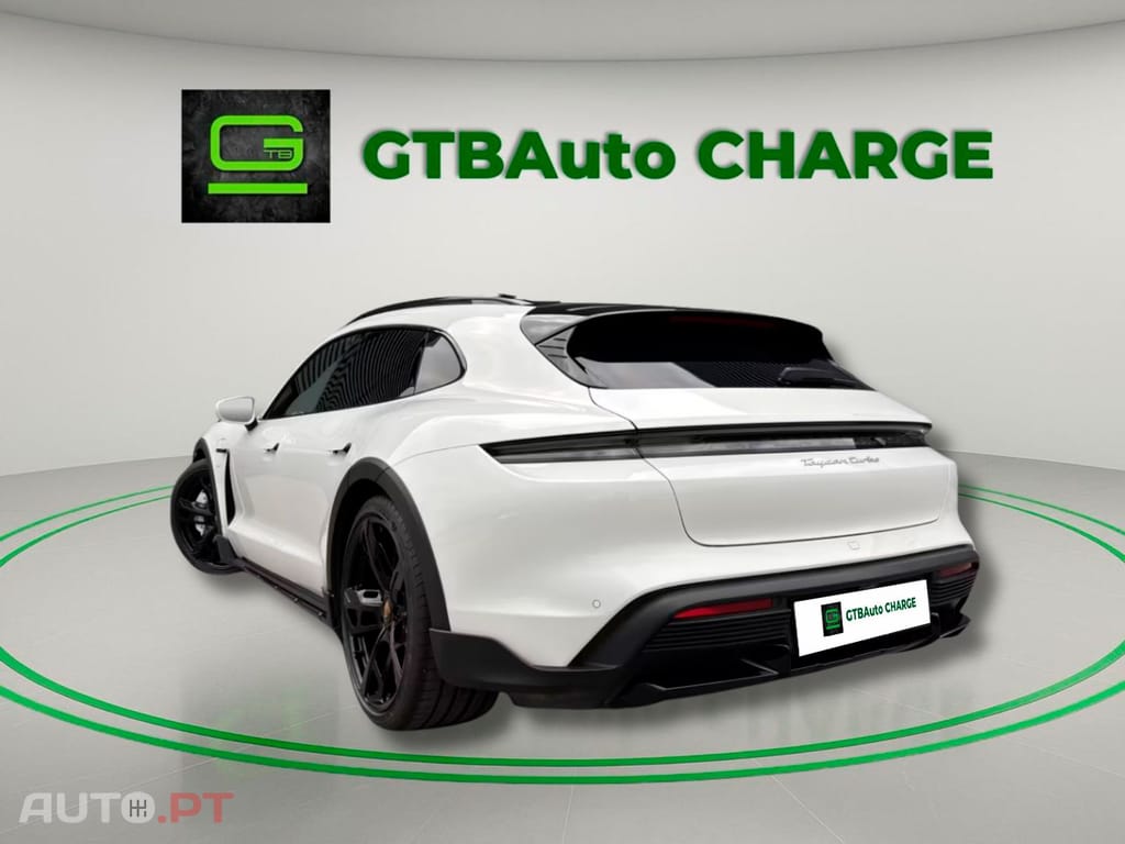 Porsche Taycan I.V.A DEDUTIVEL Turbo