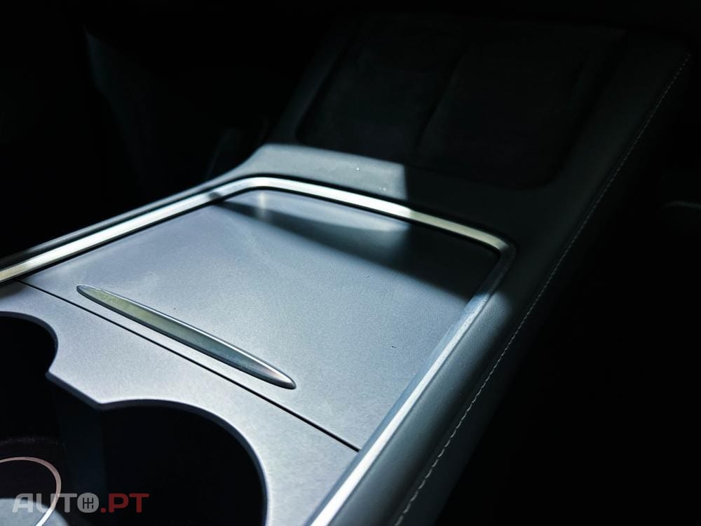 Tesla Model Y Long Range Dual Motor AWD