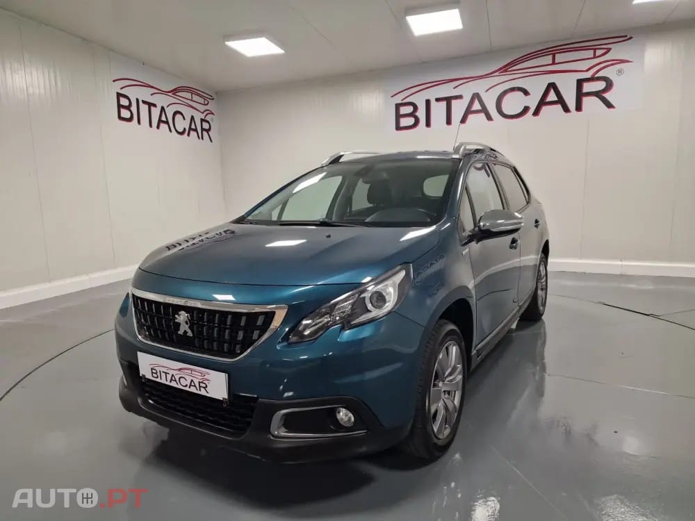 Peugeot 2008 1.2 PureTech Style