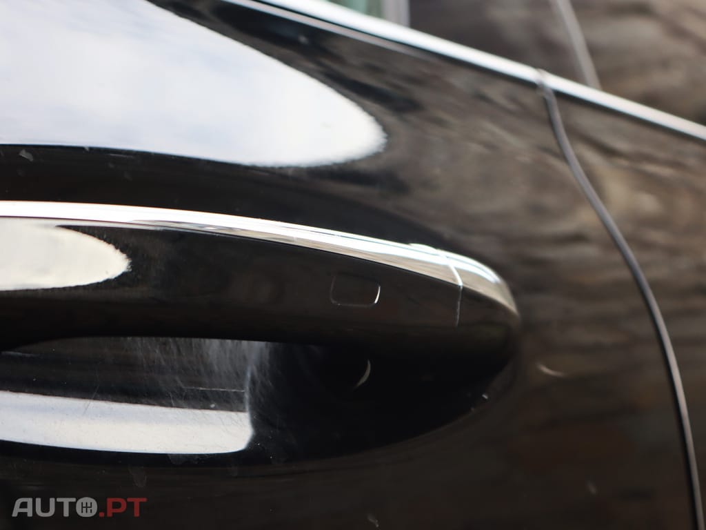 Mercedes-Benz CLA 180 d Shooting Brake AMG Premium Plus